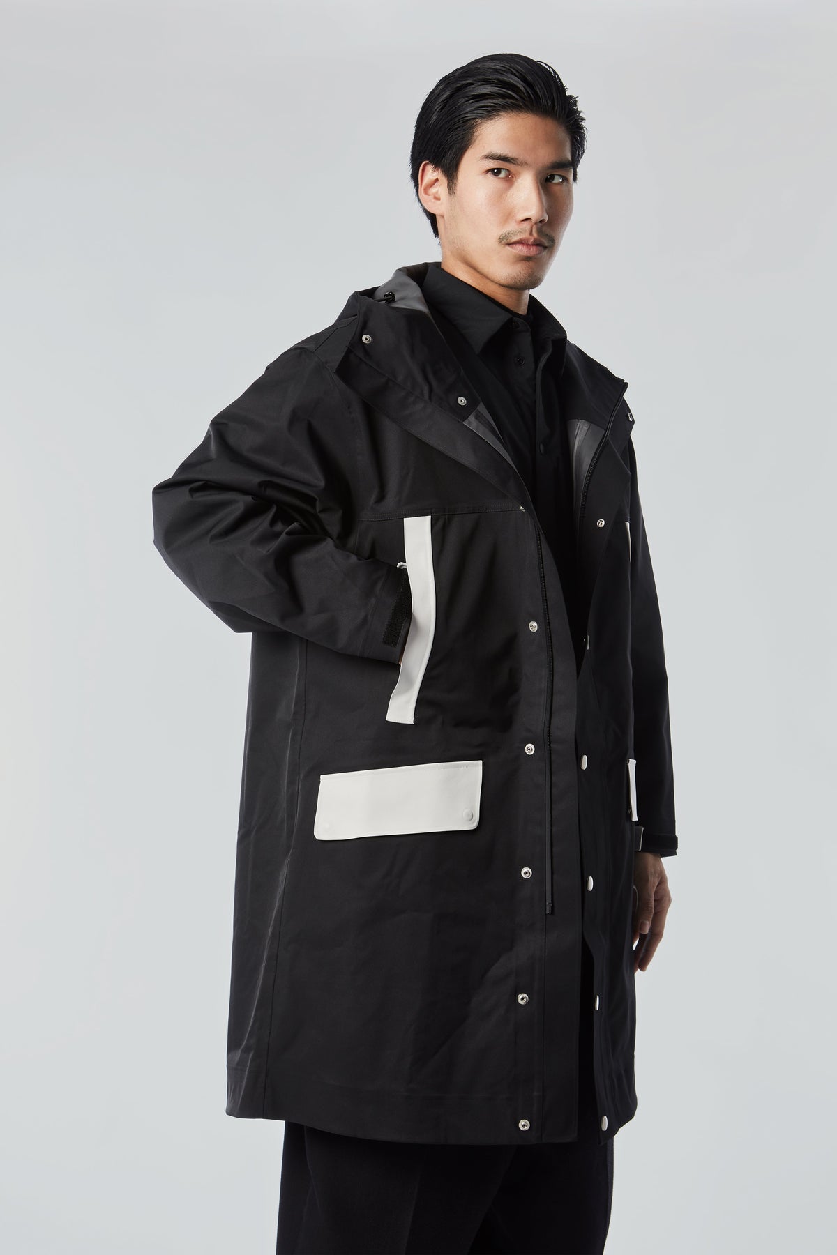 STREIM Rain Coat Black