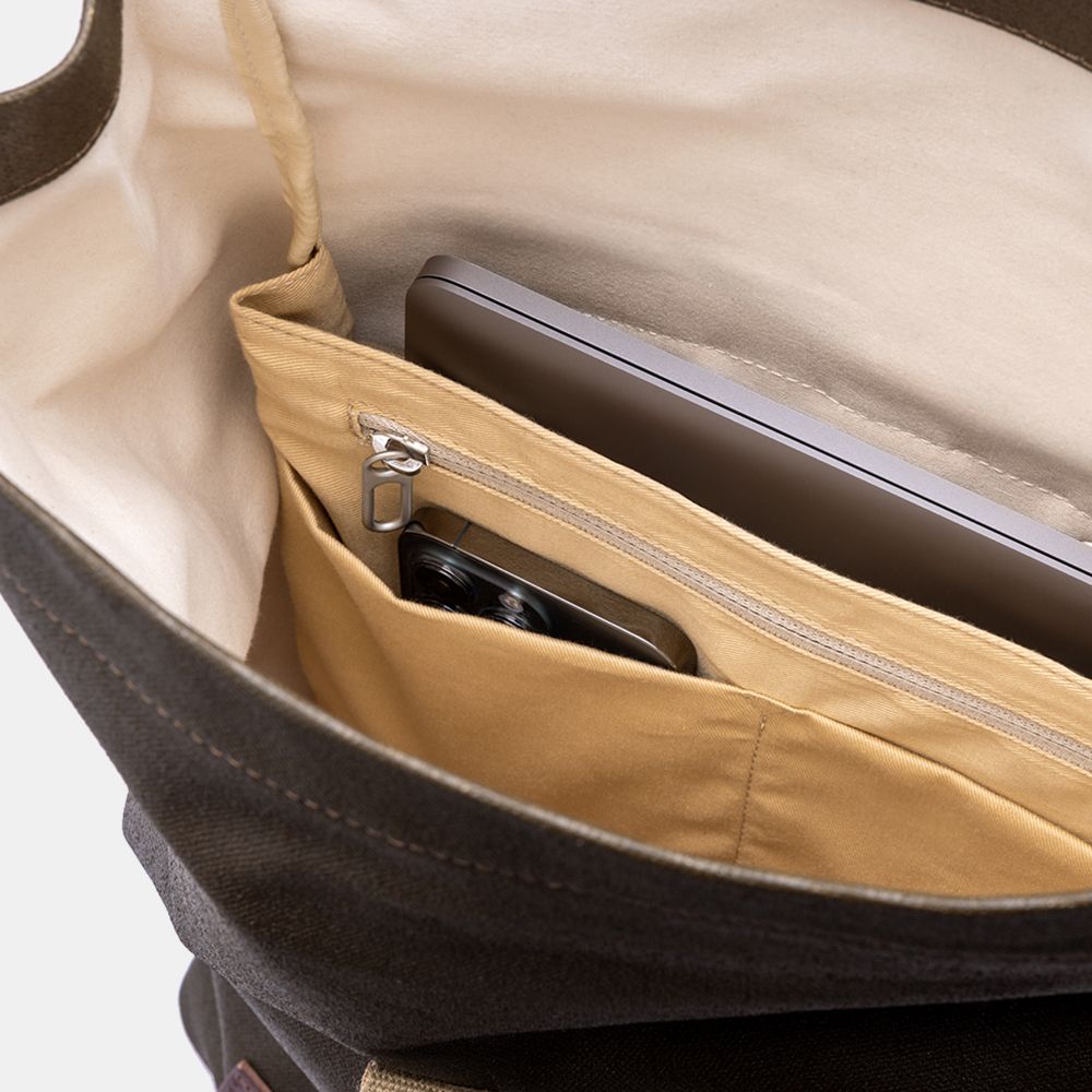 Pickwick Cotton Canvas Backpack Moss